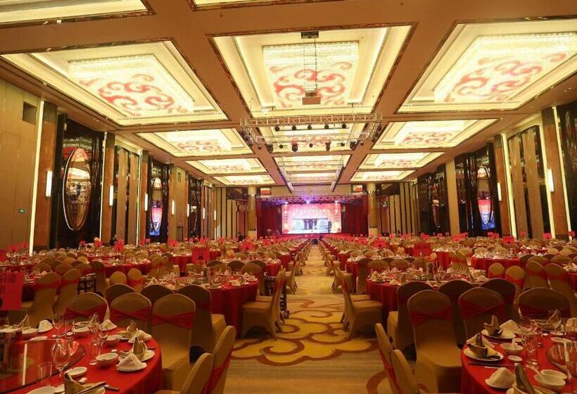 Hotel Pullman Shishi Mattison