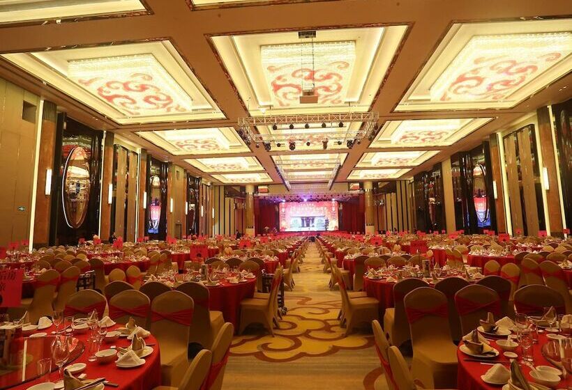 Hotel Pullman Shishi Mattison