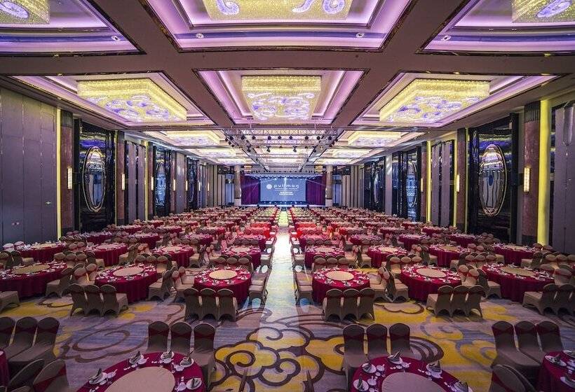 Hotel Pullman Shishi Mattison