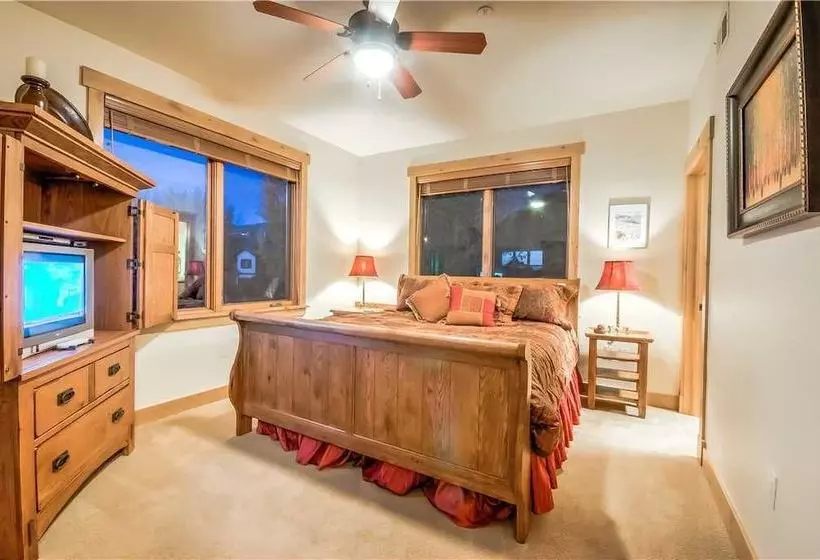 Aspen Lodge