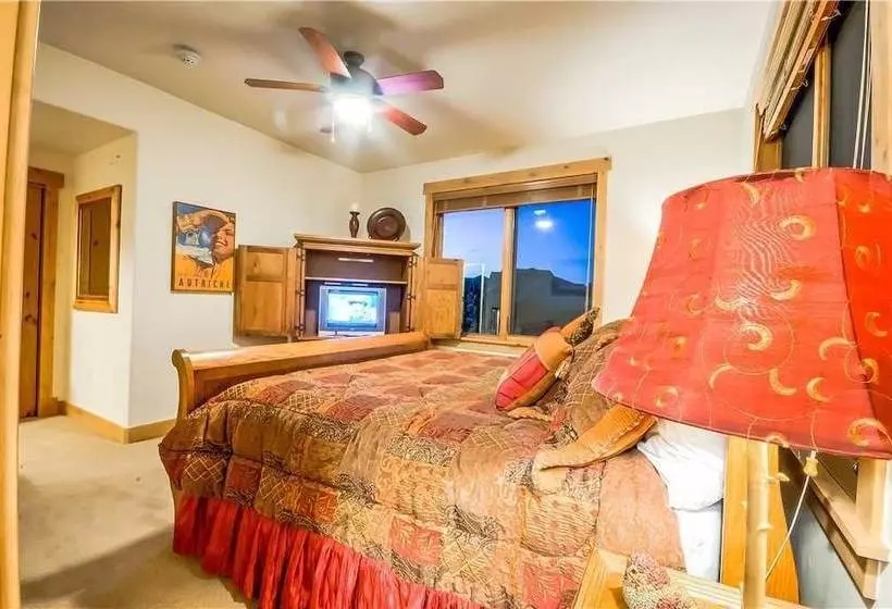 Aspen Lodge