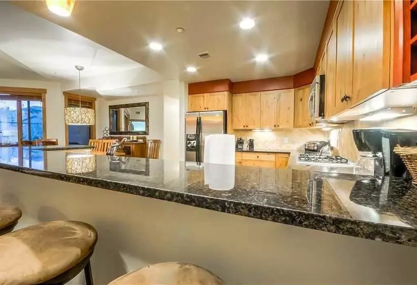 Aspen Lodge