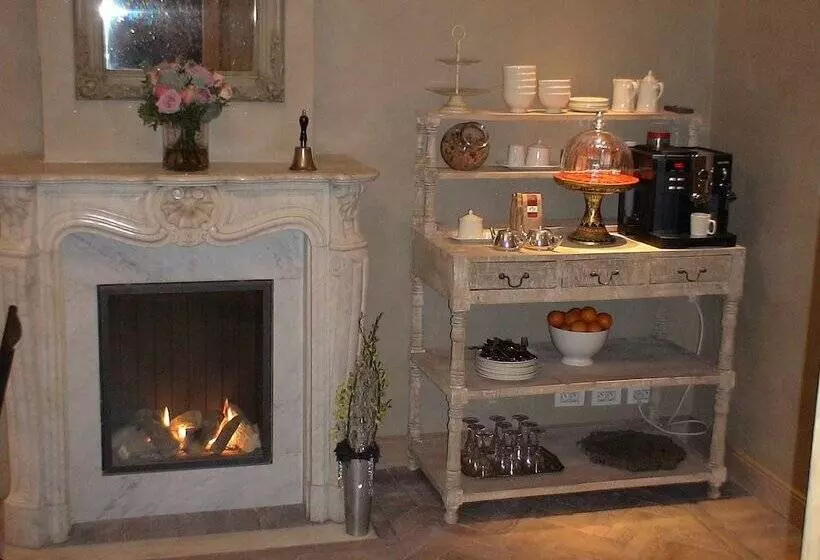 هتل B&b 1669