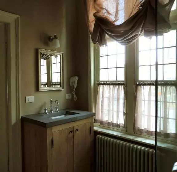 Hotelli B&b Saintsauveur Bruges