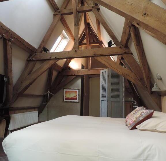 هتل B&b Saintsauveur Bruges
