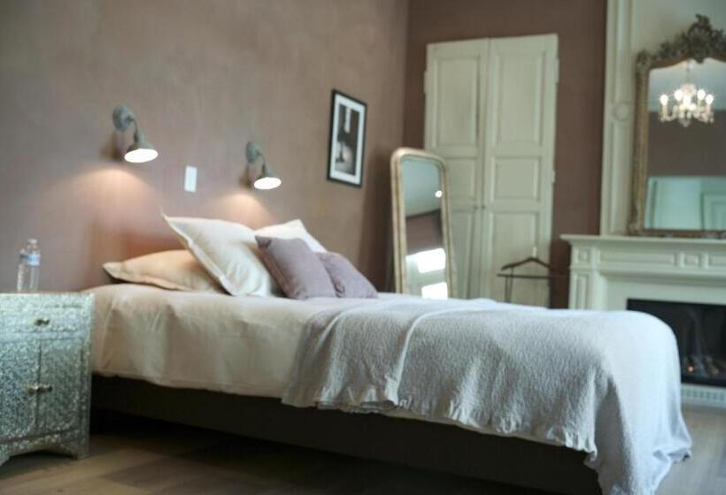 هتل B&b Saintsauveur Bruges