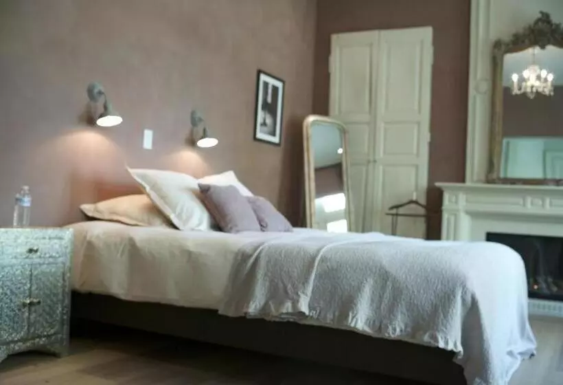 Hotelli B&b Saintsauveur Bruges