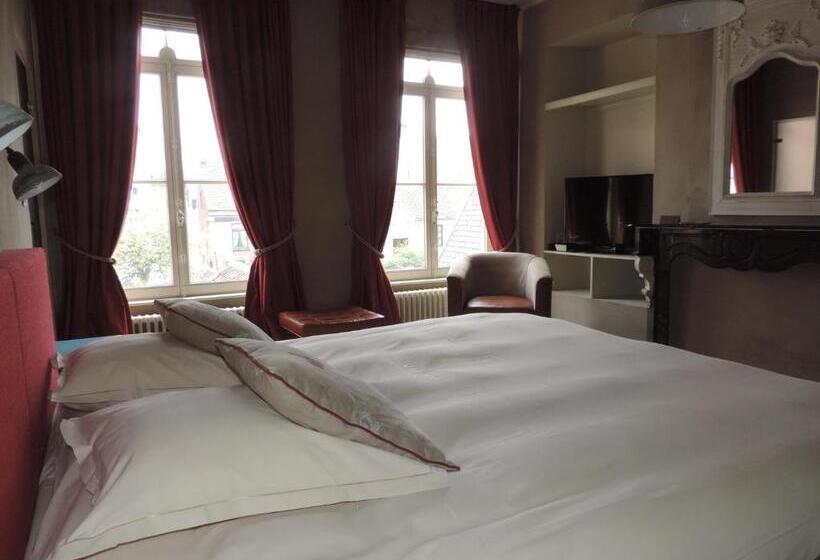 هتل B&b Saintsauveur Bruges
