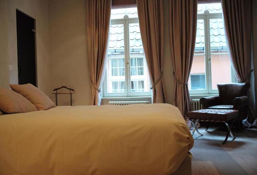 هتل B&b Saintsauveur Bruges
