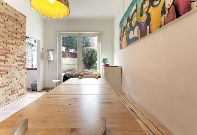 Hotel Brussels Hello Hostel