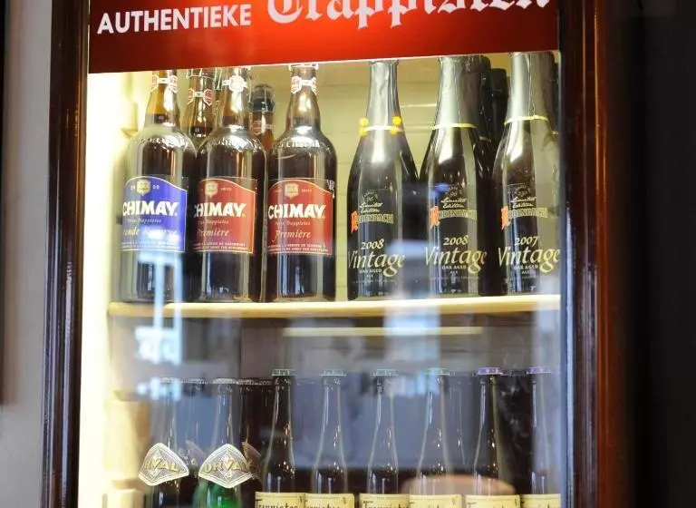 ホテル Duivels Paterke Harelbeeksestraat 29, 8500 Kortrijk