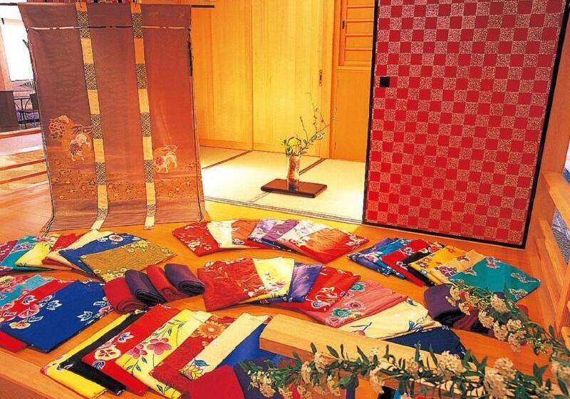 Отель Hananomaru