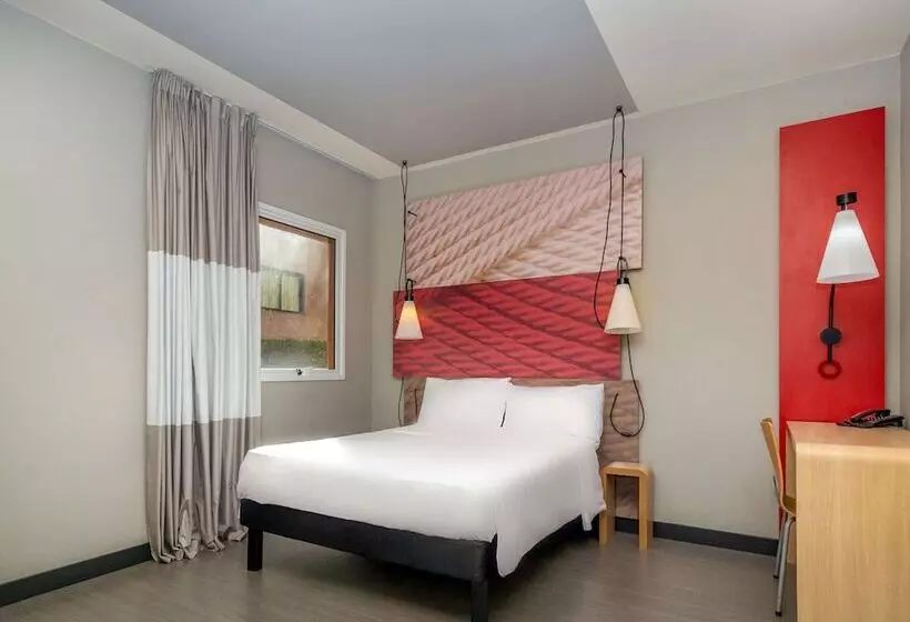 هتل Ibis Campo Grande