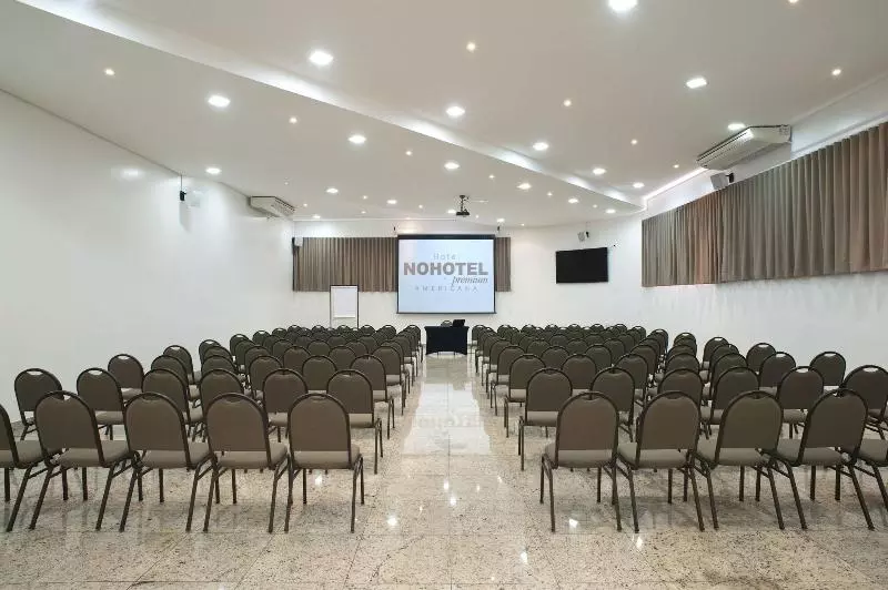 Nohotel Premium Americana