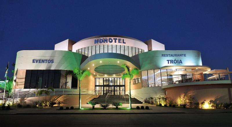 Nohotel Premium Americana