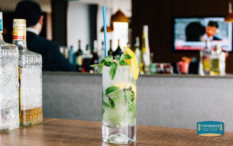 Parkside Hotel & Apartments