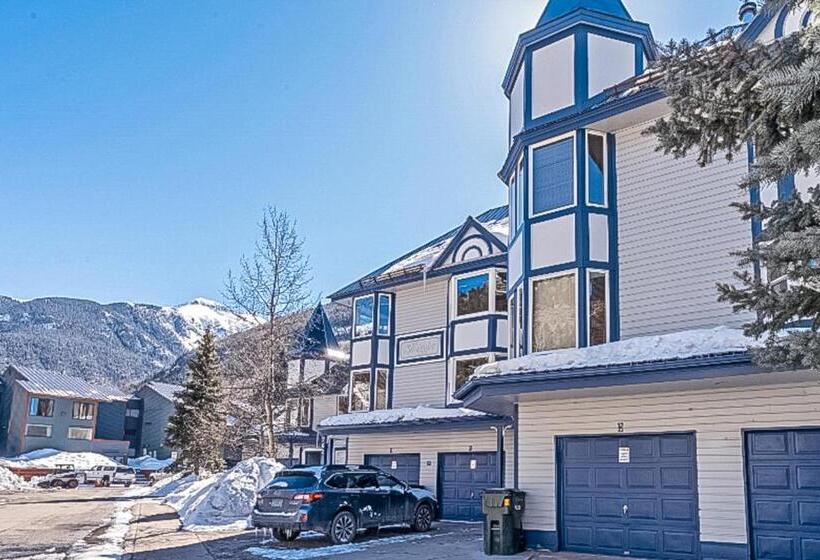 هتل Smuggler By Telluride Alpine Lodging