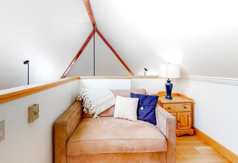 هتل Smuggler By Telluride Alpine Lodging