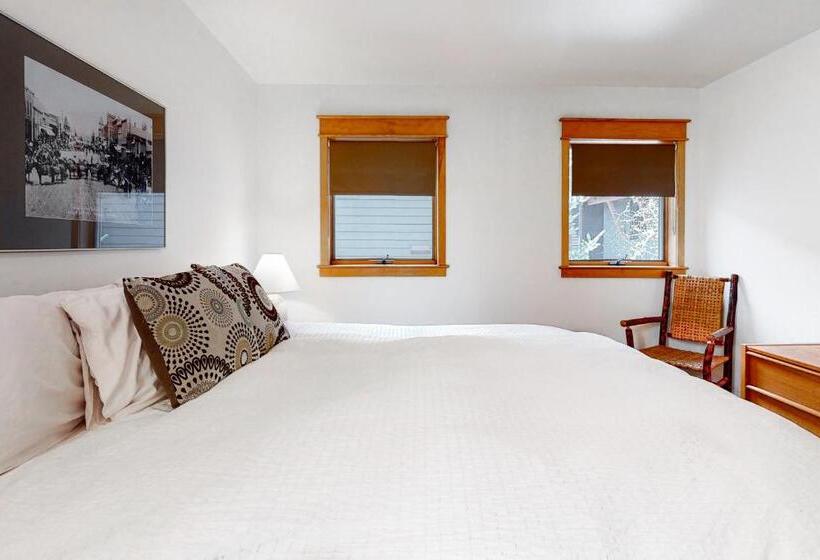 هتل Smuggler By Telluride Alpine Lodging