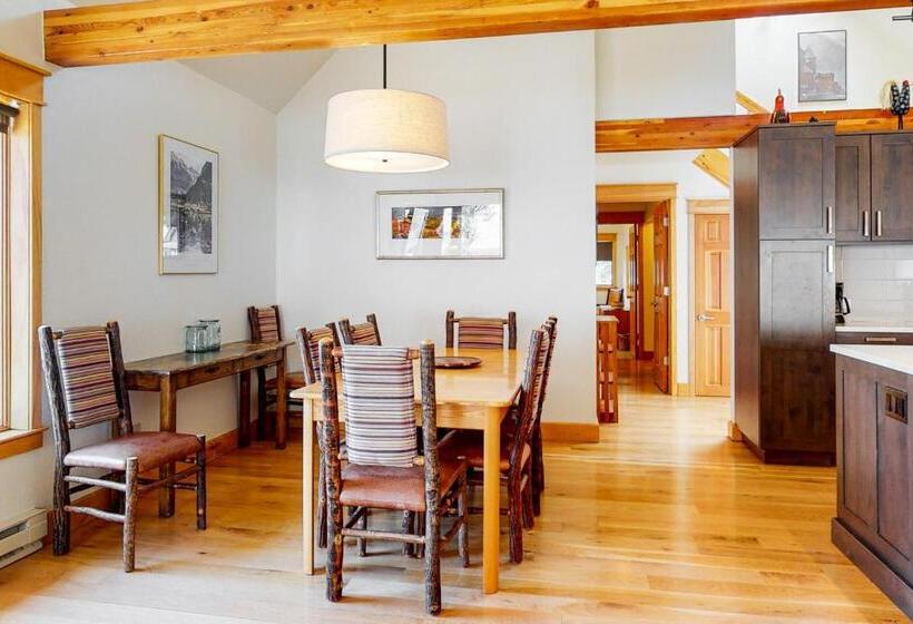 هتل Smuggler By Telluride Alpine Lodging