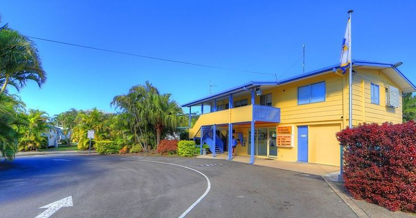 Alex Beach Cabins And Tourist Park