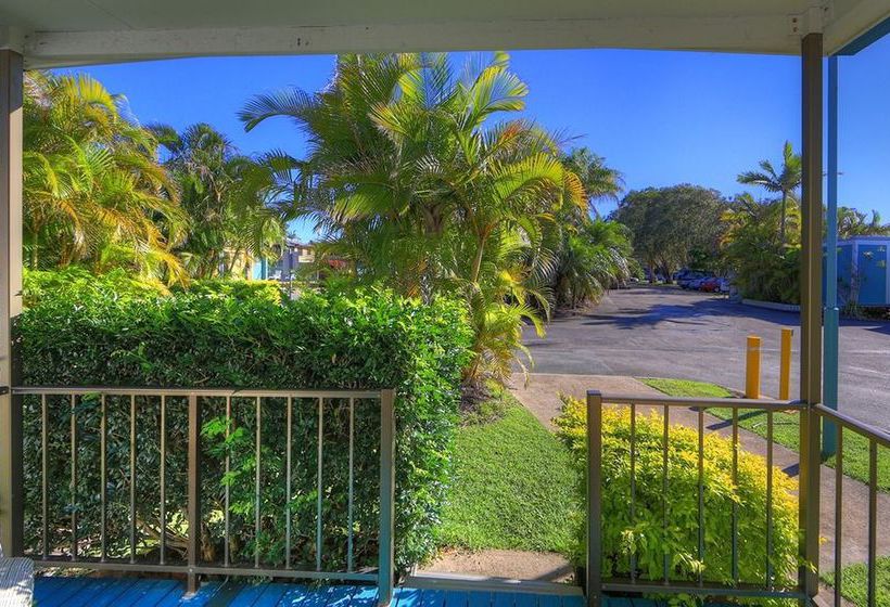 Alex Beach Cabins And Tourist Park