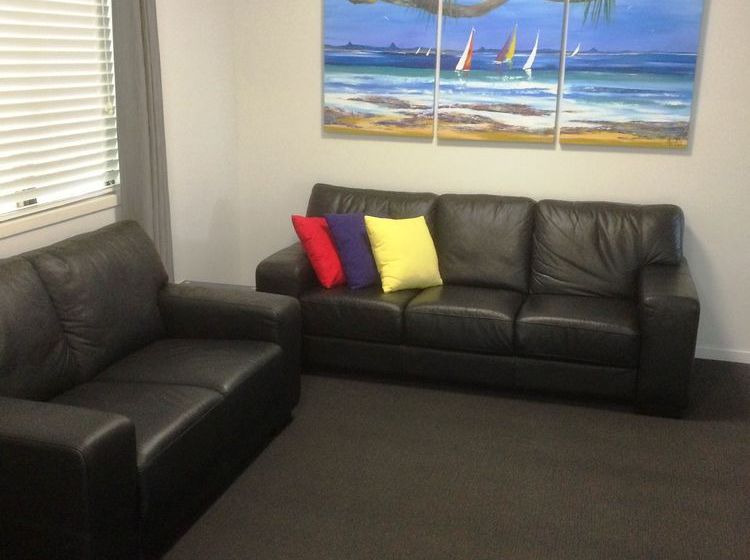 Alex Beach Cabins And Tourist Park