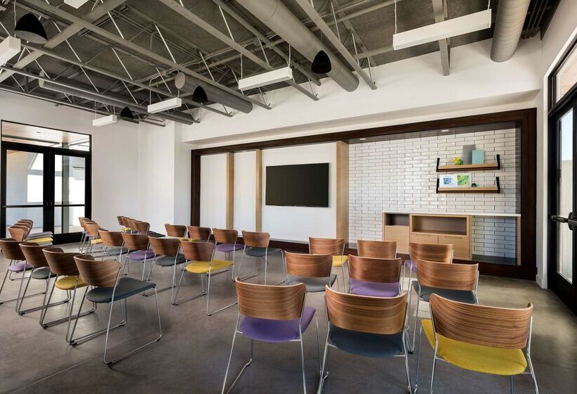 Andaz Scottsdale Resort & Bungalows