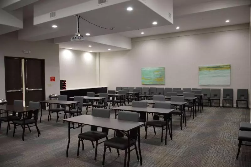 ホテル Best Western Plus Pflugerville Inn & Suites
