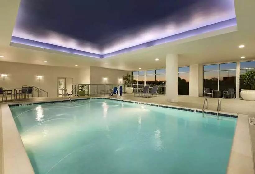 ホテル Embassy Suites By Hilton Greenville Downtown Riverplace