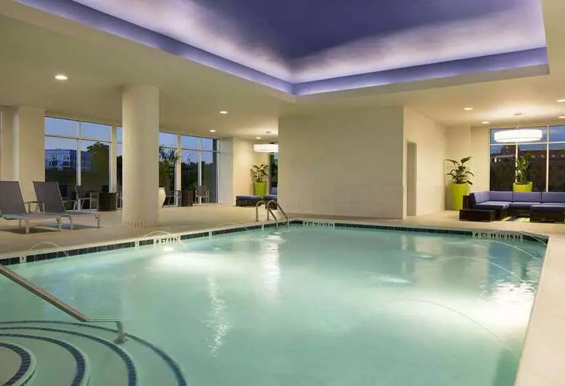ホテル Embassy Suites By Hilton Greenville Downtown Riverplace