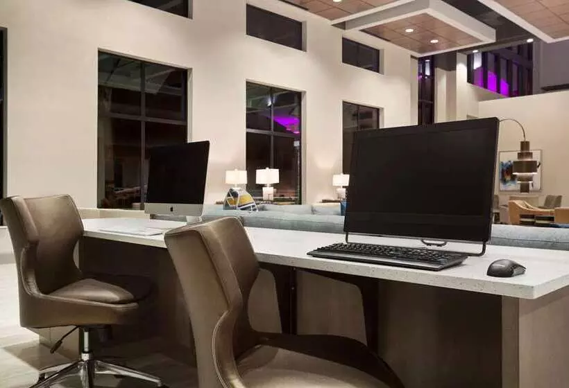 ホテル Embassy Suites By Hilton Mcallen Convention Center