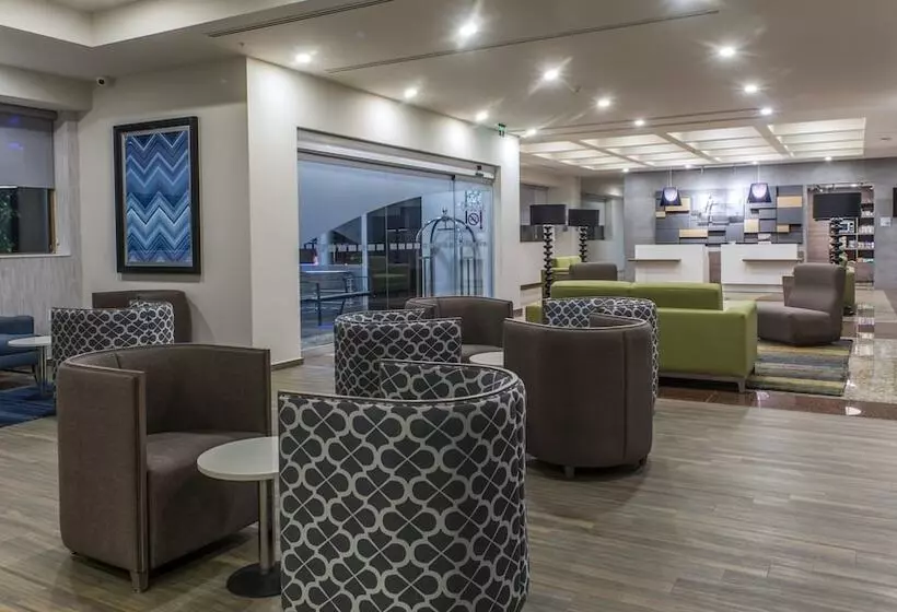 ホテル Holiday Inn Express Mexico Toreo, An Ihg
