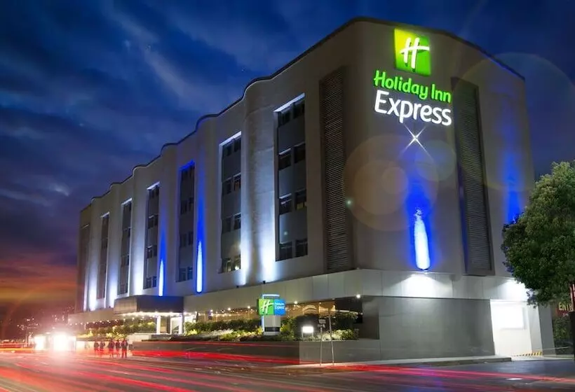 ホテル Holiday Inn Express Mexico Toreo, An Ihg