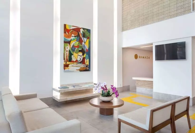 Ramada By Wyndham Macae Hotel & Suites
