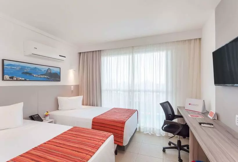 Ramada By Wyndham Macae Hotel & Suites
