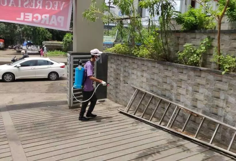 ホテル Sai Residency