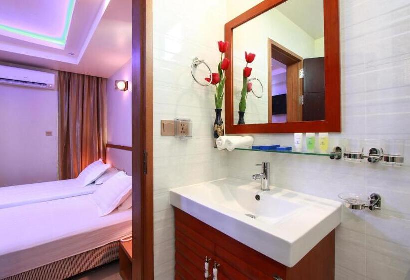 هتل Season At Hulhumale