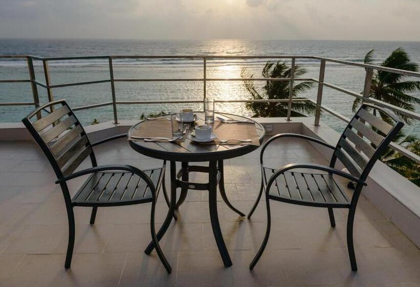 هتل Season At Hulhumale