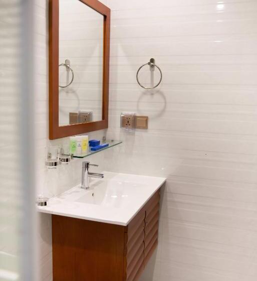 هتل Season At Hulhumale