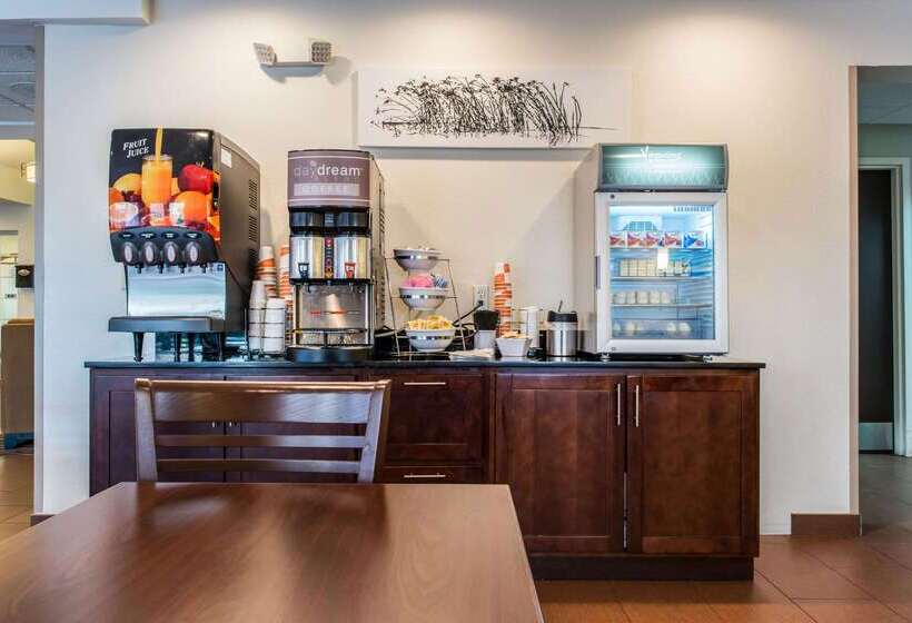 هتل Sleep Inn & Suites