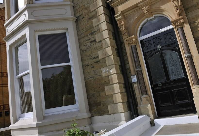 Howarth House Apartments