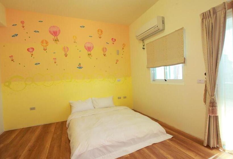 پانسیون Dali Moonlight B&b