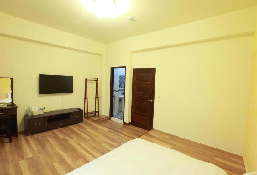 پانسیون Dali Moonlight B&b