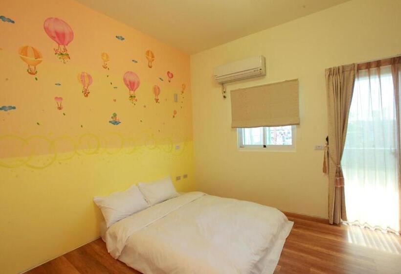 پانسیون Dali Moonlight B&b