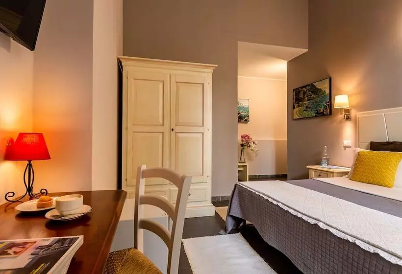 پانسیون Marlin Rooms