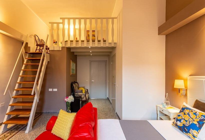 ペンション Marlin Rooms