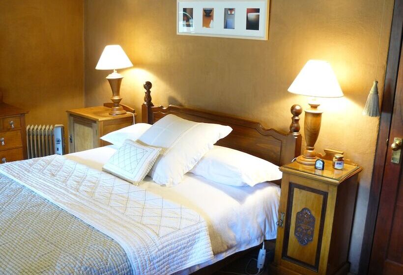 פנסיון Wildwood Guesthouse