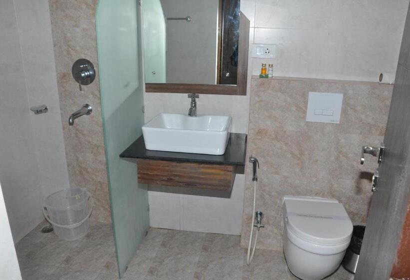 Pramod Convention & Beach Resort