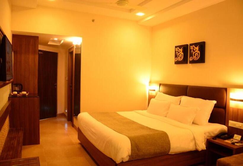 Pramod Convention & Beach Resort